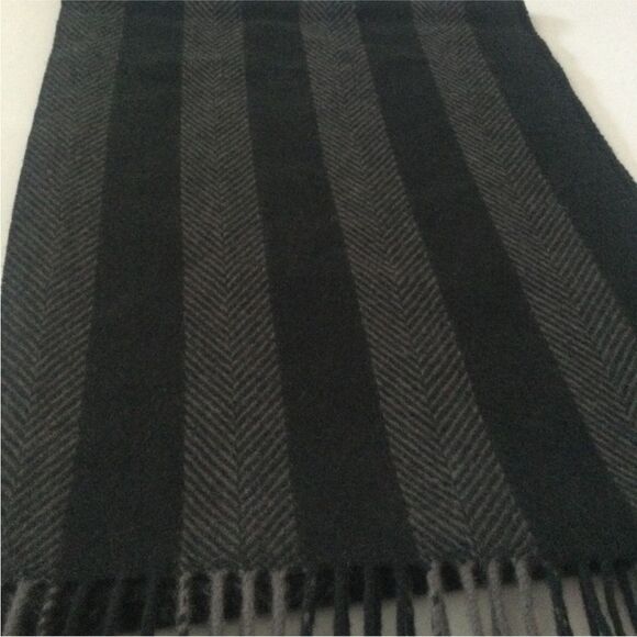 Nordstrom Black and Gray Men's Scarf - Picture 6 of 10